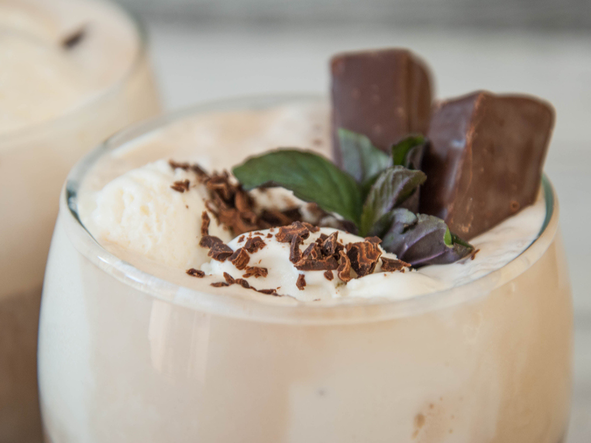 Refreshing Mocha Mint Protein Smoothie