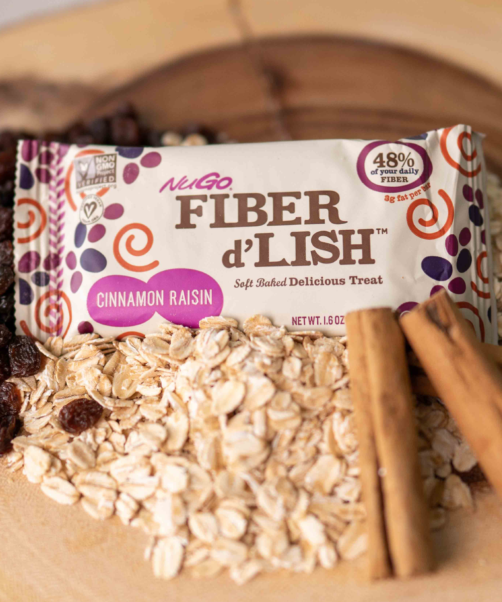 NuGo Fiber Cinnamon Raisin with Oats and Cinnamon Sticks